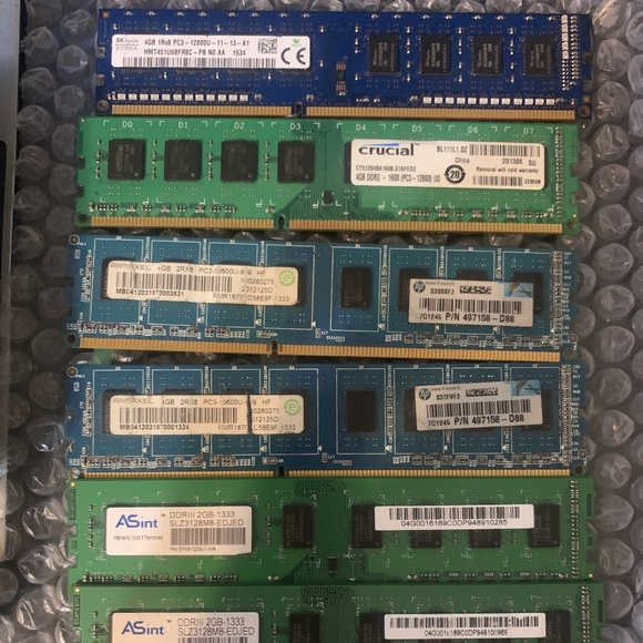 Lot Bunch of Computer Parts and Upgrades. Including Ram, SSD, HDD, Graphic cards - Picture 3 of 12